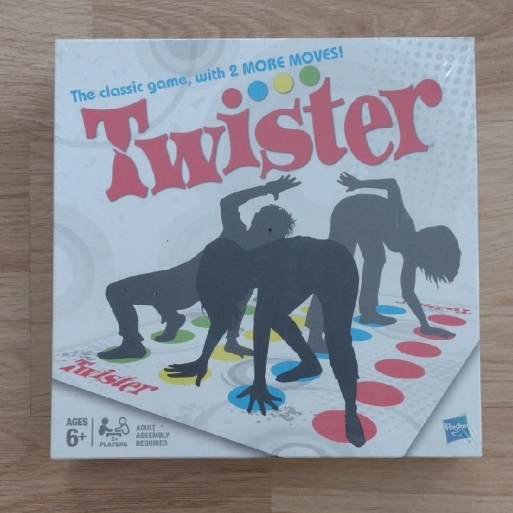 TWISTER New Sealed Hasbro Game Ages 6+ Friendly Family Game
